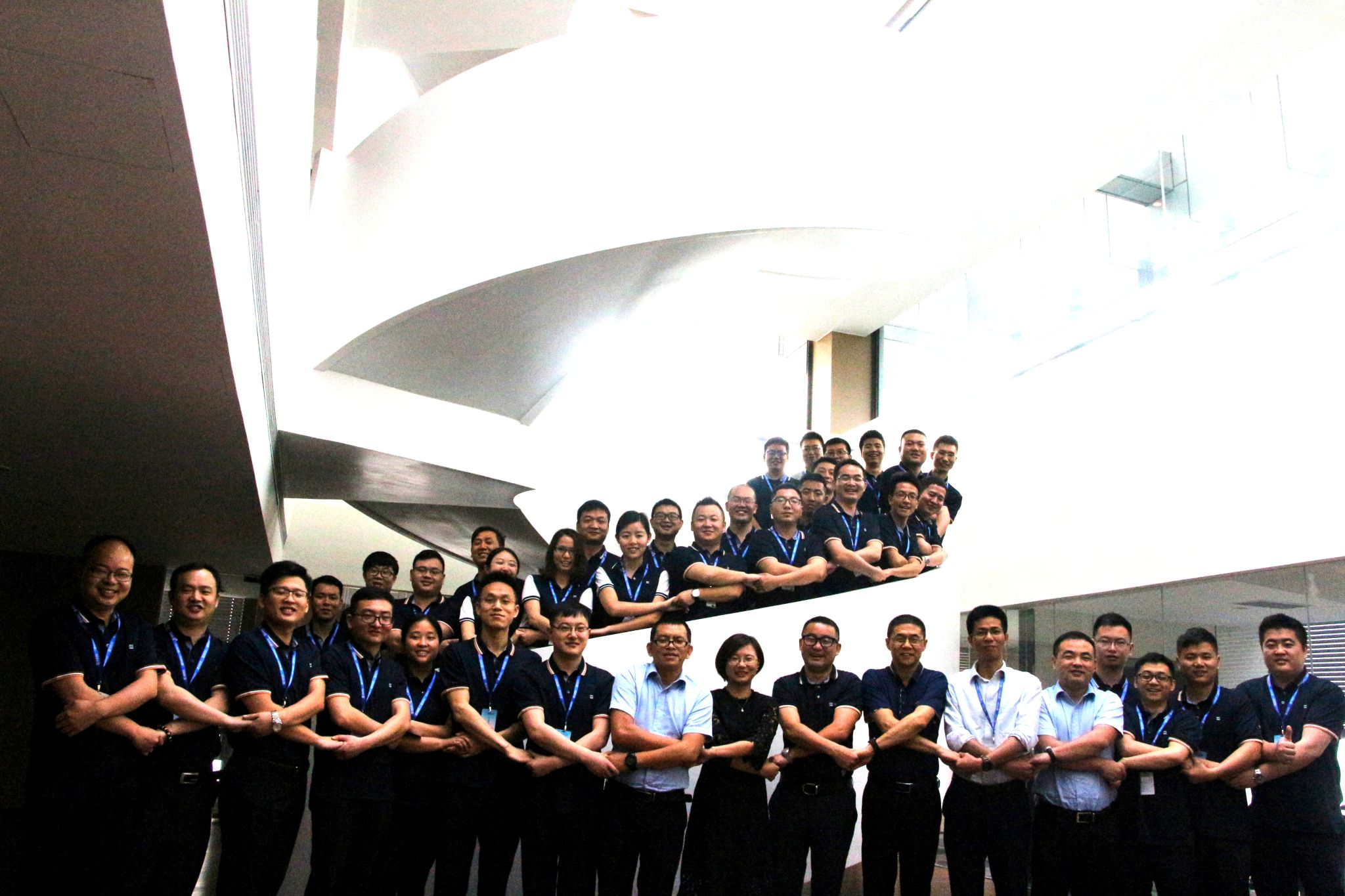 “才高能识远、启迪方成才”威廉希尔第一期管理骨干选拔培训班顺利启动